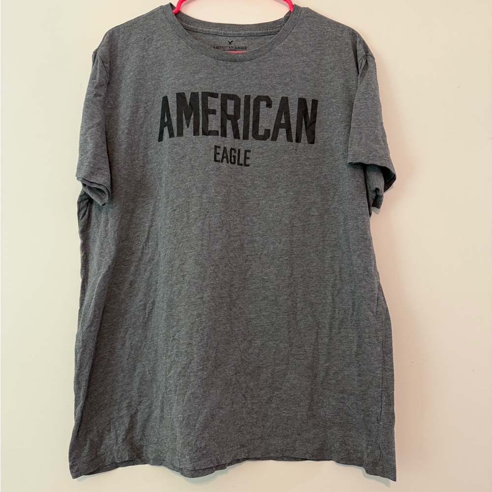 american eagle t-shirt
